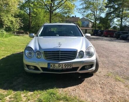 Серый Мерседес 320, объемом двигателя 3 л и пробегом 355 тыс. км за 2750 $, фото 1 на Automoto.ua