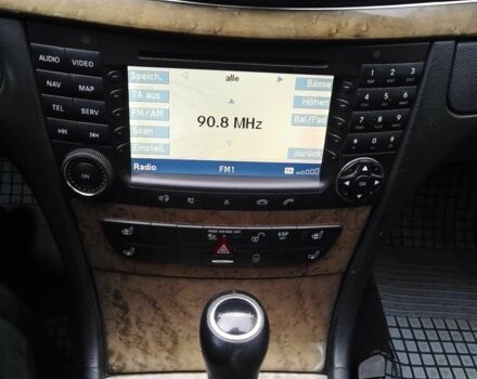 Серый Мерседес 320, объемом двигателя 3 л и пробегом 290 тыс. км за 10500 $, фото 12 на Automoto.ua