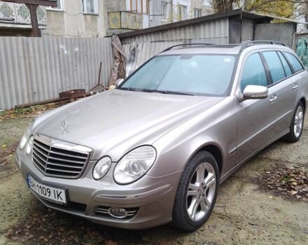 Серый Мерседес 320, объемом двигателя 3 л и пробегом 290 тыс. км за 10500 $, фото 1 на Automoto.ua