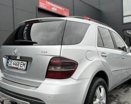 Сірий Мерседес 320, об'ємом двигуна 3 л та пробігом 300 тис. км за 10000 $, фото 4 на Automoto.ua