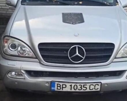 Сірий Мерседес 320, об'ємом двигуна 0 л та пробігом 365 тис. км за 3300 $, фото 4 на Automoto.ua