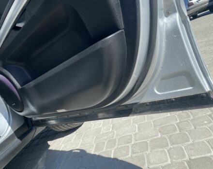 Сірий Мерседес 320, об'ємом двигуна 3 л та пробігом 398 тис. км за 10600 $, фото 5 на Automoto.ua