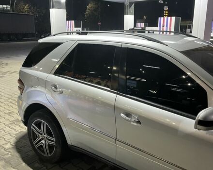 Сірий Мерседес 320, об'ємом двигуна 3 л та пробігом 315 тис. км за 10700 $, фото 3 на Automoto.ua