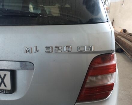 Серый Мерседес 320, объемом двигателя 3 л и пробегом 2 тыс. км за 9000 $, фото 3 на Automoto.ua