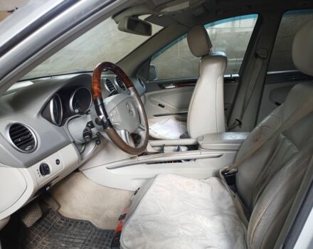 Серый Мерседес 320, объемом двигателя 3 л и пробегом 2 тыс. км за 9000 $, фото 5 на Automoto.ua