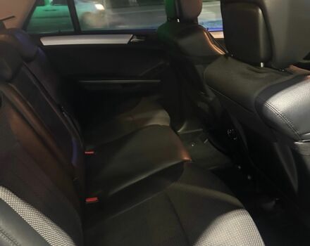 Сірий Мерседес 320, об'ємом двигуна 0 л та пробігом 300 тис. км за 6200 $, фото 8 на Automoto.ua