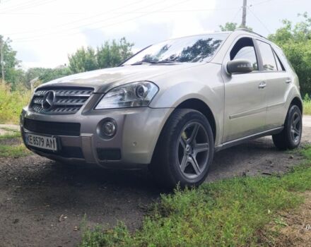 Серый Мерседес 320, объемом двигателя 3 л и пробегом 400 тыс. км за 6400 $, фото 1 на Automoto.ua