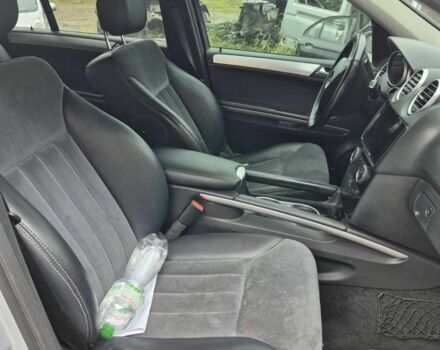 Серый Мерседес 320, объемом двигателя 0 л и пробегом 310 тыс. км за 4500 $, фото 2 на Automoto.ua