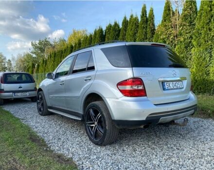 Сірий Мерседес 320, об'ємом двигуна 3 л та пробігом 180 тис. км за 3150 $, фото 3 на Automoto.ua