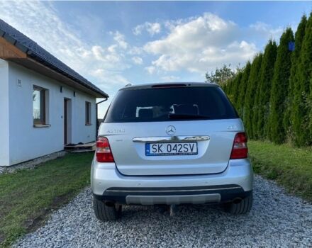 Сірий Мерседес 320, об'ємом двигуна 3 л та пробігом 180 тис. км за 3150 $, фото 4 на Automoto.ua