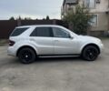 Сірий Мерседес 320, об'ємом двигуна 3 л та пробігом 140 тис. км за 5399 $, фото 5 на Automoto.ua