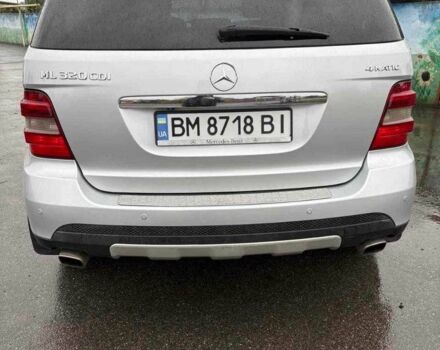 Сірий Мерседес 320, об'ємом двигуна 3 л та пробігом 261 тис. км за 15500 $, фото 1 на Automoto.ua