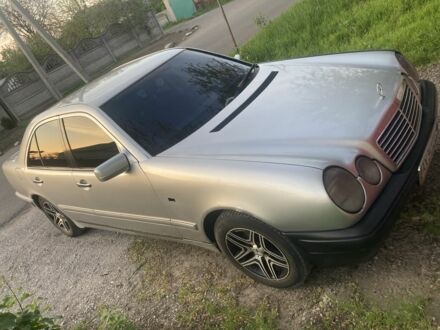 Мерседес 320 1996 у Балаклее на Automoto.ua Сірий Мерседес 320, об'ємом двигуна 3.2 л та пробігом 50 тис. км за 135000 $, фото 1 на Automoto.ua