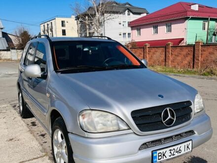 Мерседес 320 2001 в Ровно на Automoto.ua Серый Мерседес 320, объемом двигателя 3.2 л и пробегом 260 тыс. км за 5700 $, фото 1 на Automoto.ua