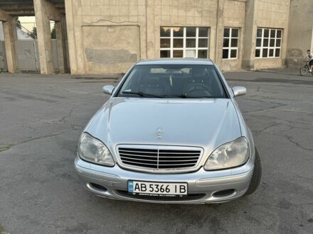 Сірий Мерседес 320, об'ємом двигуна 3.2 л та пробігом 450 тис. км за 5199 $, фото 1 на Automoto.ua