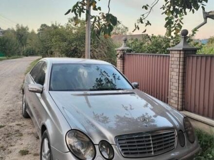 Мерседес 320 2004 в Черновцах на Automoto.ua Серый Мерседес 320, объемом двигателя 3.2 л и пробегом 250 тыс. км за 5900 $, фото 1 на Automoto.ua
