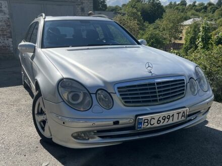 Сірий Мерседес 320, об'ємом двигуна 3.2 л та пробігом 337 тис. км за 6300 $, фото 1 на Automoto.ua