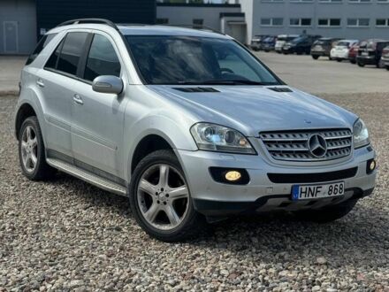 Мерседес 320 2008 в Киеве на Automoto.ua Серый Мерседес 320, объемом двигателя 3 л и пробегом 320 тыс. км за 7000 $, фото 1 на Automoto.ua