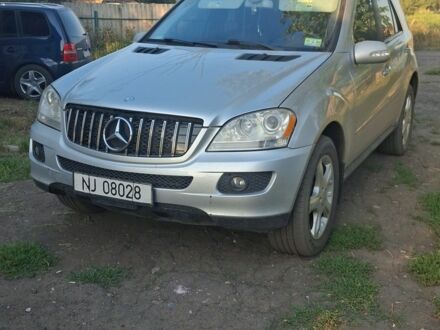 Мерседес 320 2008 у Петропавловке на Automoto.ua Сірий Мерседес 320, об'ємом двигуна 3 л та пробігом 300 тис. км за 7000 $, фото 1 на Automoto.ua