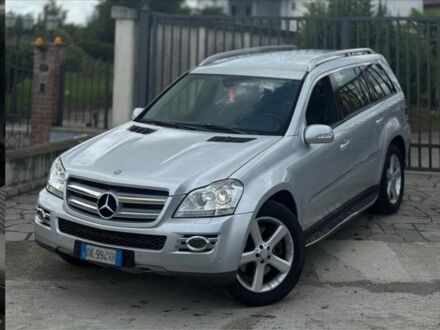 Мерседес 320 2008 в Глубокой на Automoto.ua Серый Мерседес 320, объемом двигателя 3 л и пробегом 320 тыс. км за 157 $, фото 1 на Automoto.ua