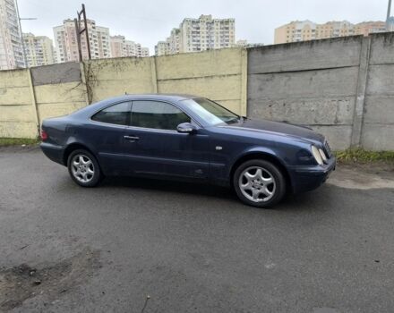 Синий Мерседес 320, объемом двигателя 3.2 л и пробегом 250 тыс. км за 4419 $, фото 1 на Automoto.ua