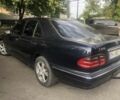 Синій Мерседес 320, об'ємом двигуна 2.8 л та пробігом 218 тис. км за 2643 $, фото 2 на Automoto.ua
