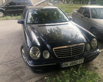 Синій Мерседес 320, об'ємом двигуна 2.8 л та пробігом 218 тис. км за 2643 $, фото 9 на Automoto.ua