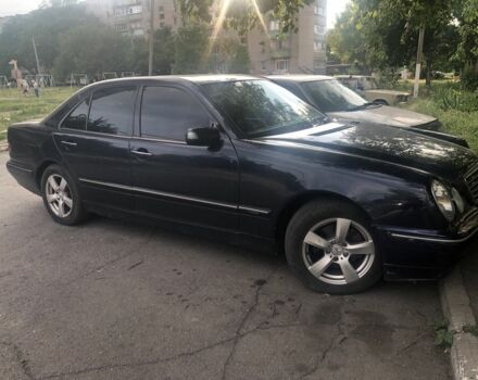 Синій Мерседес 320, об'ємом двигуна 2.8 л та пробігом 218 тис. км за 2643 $, фото 7 на Automoto.ua