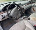Синій Мерседес 320, об'ємом двигуна 3.2 л та пробігом 270 тис. км за 4513 $, фото 4 на Automoto.ua