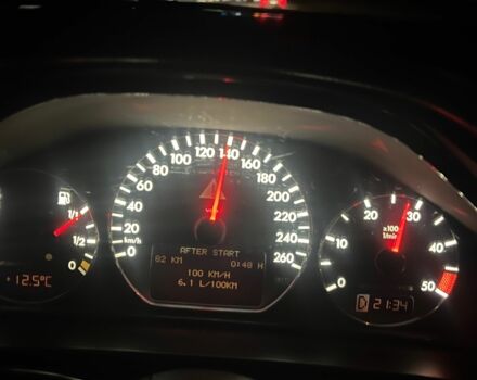 Синий Мерседес 320, объемом двигателя 3.2 л и пробегом 380 тыс. км за 6500 $, фото 3 на Automoto.ua