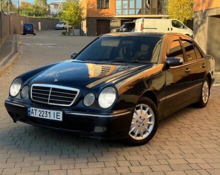 Синій Мерседес 320, об'ємом двигуна 3.2 л та пробігом 300 тис. км за 3700 $, фото 2 на Automoto.ua