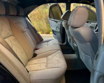 Синій Мерседес 320, об'ємом двигуна 3.2 л та пробігом 300 тис. км за 3700 $, фото 8 на Automoto.ua