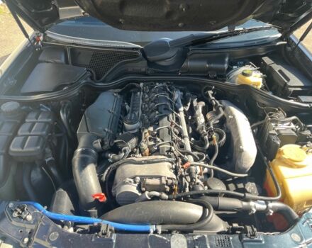 Синий Мерседес 320, объемом двигателя 3.2 л и пробегом 380 тыс. км за 6500 $, фото 7 на Automoto.ua