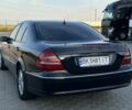 Синий Мерседес 320, объемом двигателя 3.2 л и пробегом 300 тыс. км за 6700 $, фото 2 на Automoto.ua