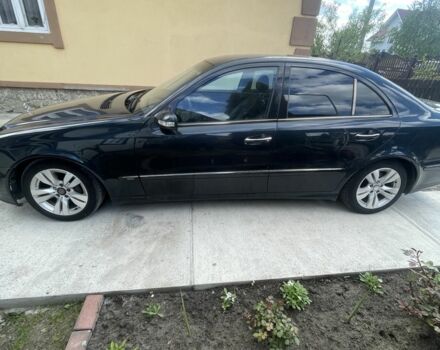 Синий Мерседес 320, объемом двигателя 3.2 л и пробегом 371 тыс. км за 2700 $, фото 5 на Automoto.ua