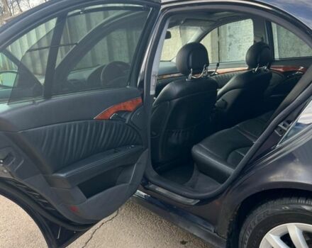 Синий Мерседес 320, объемом двигателя 3.2 л и пробегом 320 тыс. км за 3300 $, фото 5 на Automoto.ua