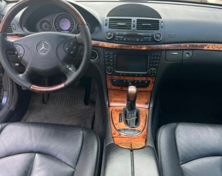 Синий Мерседес 320, объемом двигателя 3.2 л и пробегом 320 тыс. км за 3300 $, фото 8 на Automoto.ua