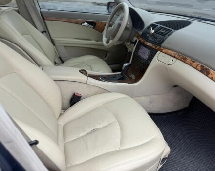 Синій Мерседес 320, об'ємом двигуна 3.2 л та пробігом 380 тис. км за 6300 $, фото 7 на Automoto.ua