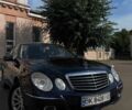 Синий Мерседес 320, объемом двигателя 3 л и пробегом 370 тыс. км за 8700 $, фото 1 на Automoto.ua