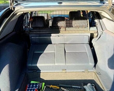 Синий Мерседес 320, объемом двигателя 3.2 л и пробегом 430 тыс. км за 2699 $, фото 8 на Automoto.ua