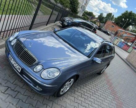 Синий Мерседес 320, объемом двигателя 3.2 л и пробегом 299 тыс. км за 4290 $, фото 2 на Automoto.ua