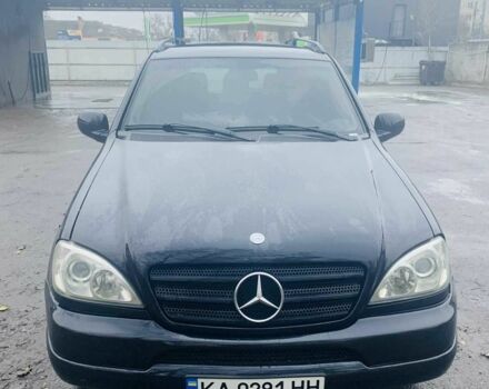 Синий Мерседес 320, объемом двигателя 3.2 л и пробегом 324 тыс. км за 4699 $, фото 5 на Automoto.ua