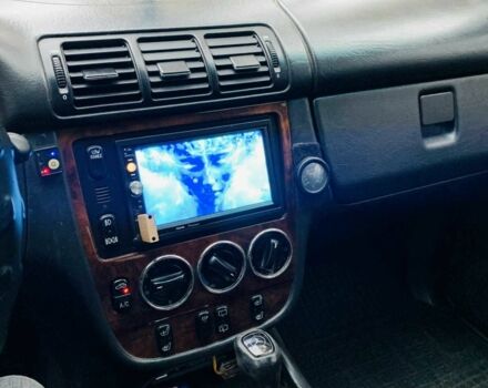 Синий Мерседес 320, объемом двигателя 3.2 л и пробегом 324 тыс. км за 4699 $, фото 11 на Automoto.ua