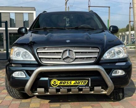 Синій Мерседес 320, об'ємом двигуна 3.2 л та пробігом 302 тис. км за 7600 $, фото 1 на Automoto.ua