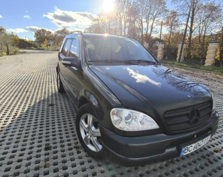 Синий Мерседес 320, объемом двигателя 3.2 л и пробегом 360 тыс. км за 4500 $, фото 1 на Automoto.ua