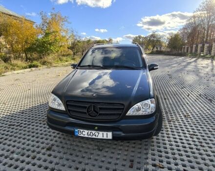 Синий Мерседес 320, объемом двигателя 3.2 л и пробегом 360 тыс. км за 4500 $, фото 4 на Automoto.ua