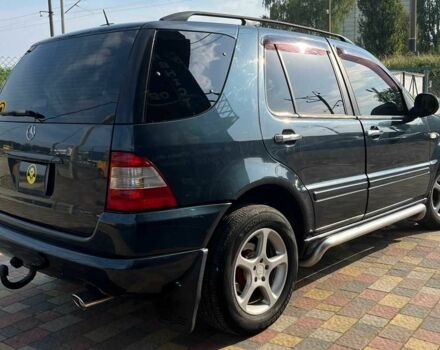 Синій Мерседес 320, об'ємом двигуна 3.2 л та пробігом 302 тис. км за 7600 $, фото 6 на Automoto.ua