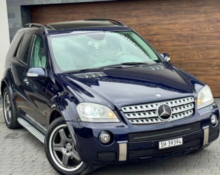 Синий Мерседес 320, объемом двигателя 3 л и пробегом 231 тыс. км за 3700 $, фото 2 на Automoto.ua