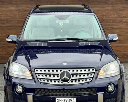 Синий Мерседес 320, объемом двигателя 3 л и пробегом 231 тыс. км за 3700 $, фото 1 на Automoto.ua