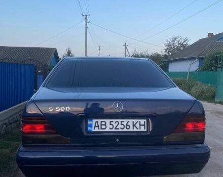 Синій Мерседес 320, об'ємом двигуна 3.2 л та пробігом 400 тис. км за 2700 $, фото 1 на Automoto.ua